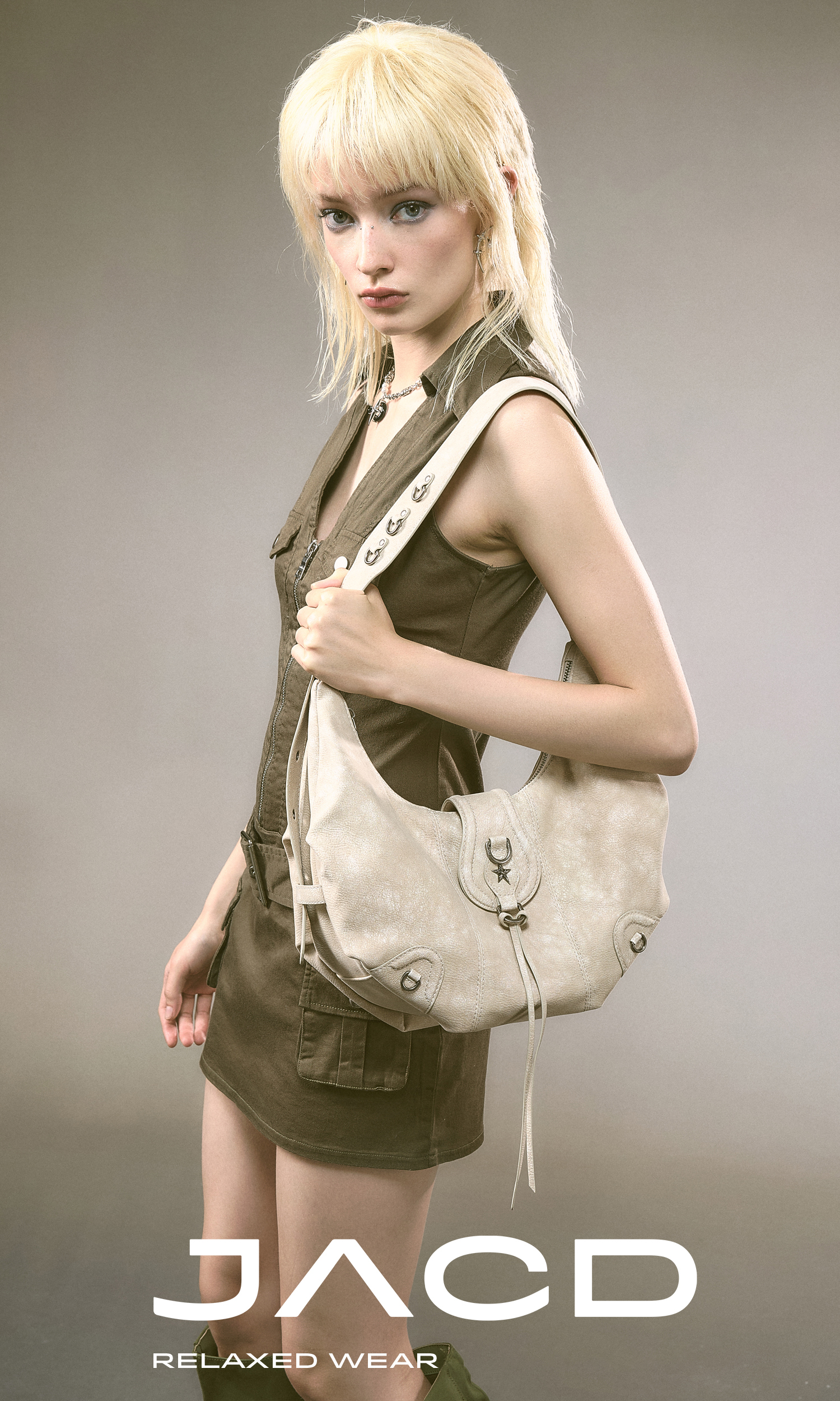JACD “Wasteland Girl” Shoulder Bag – Tactical Slouch with a Streetwear Soul
