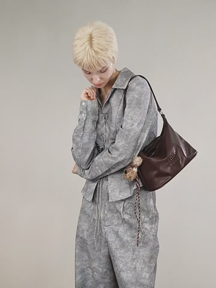 Load video: JACD Brown Hobo Tote Bag – Large Capacity Shoulder & Crossbody Bag for Women | Fall/Winter Style