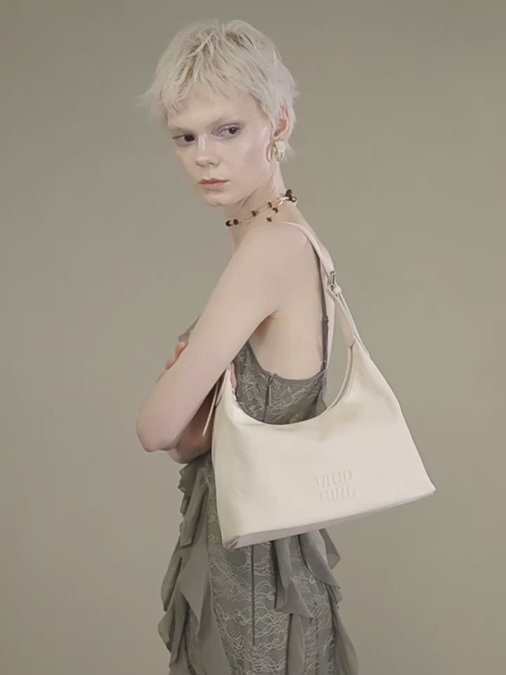 Load video: JACD White Tote Bag – 2025 New Fall/Winter Shoulder & Crossbody Bag for Women, Commuter Style